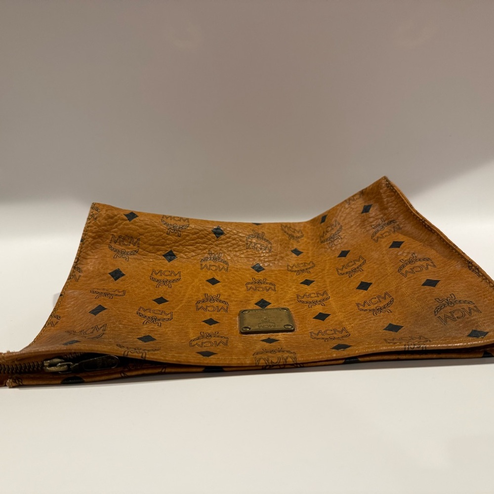 MCM Visetos Monogram Clutch Pouch - Picture 6 of 16